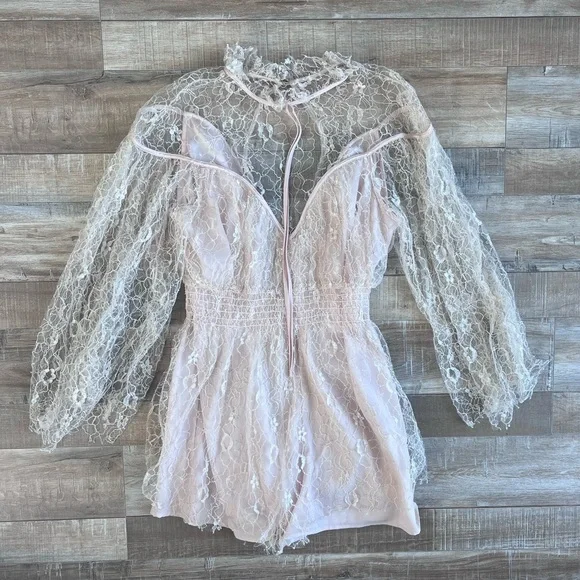 NWT Alice McCall Magicians Playsuit Size US4 - Picture 2 of 9